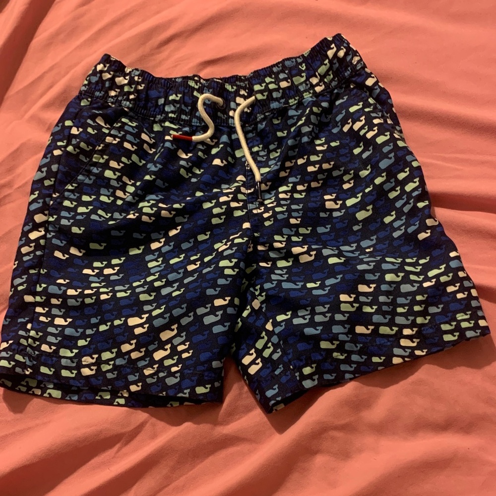 Vineyard Vines Blue Whale Print boy Swim Trunks size small 6/7